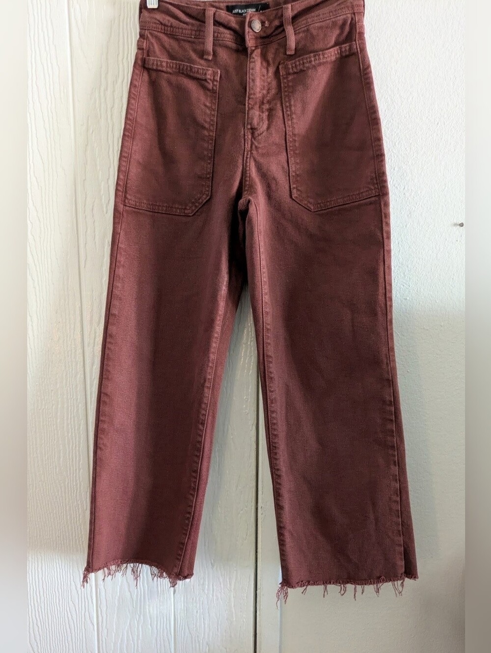 Just Black Denim Jeans Size 24
Gorgeous rust-brown denim the perfect fall color